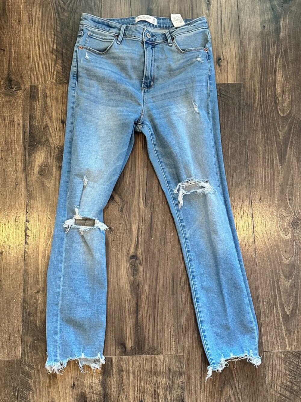 GUC Abercrombie & Fitch High Rise Super Skinny Ankle Jeans Distressed 8 / 29 R